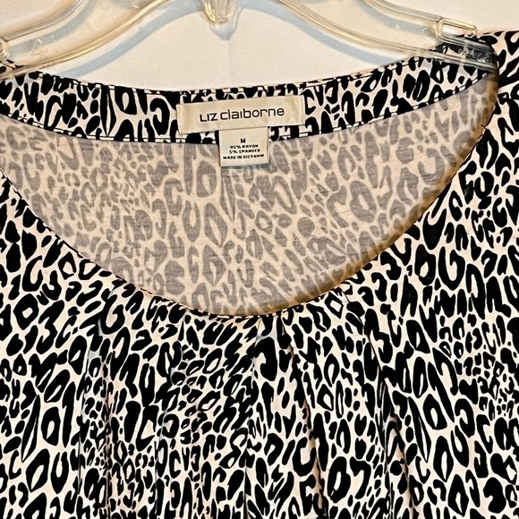 LIZ CLAIBORNE, Quarter Sleeve White/Black Animal Print Round Neck, Blouse, M - Picture 2 of 9